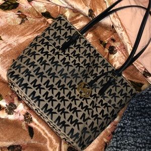 Like brand new Michael Kors purse